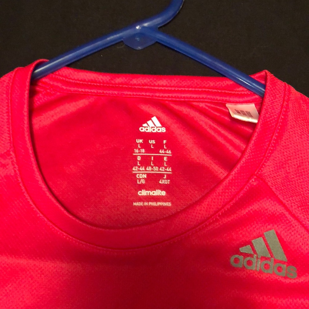 NWOT women’s Adidas Red Top Large